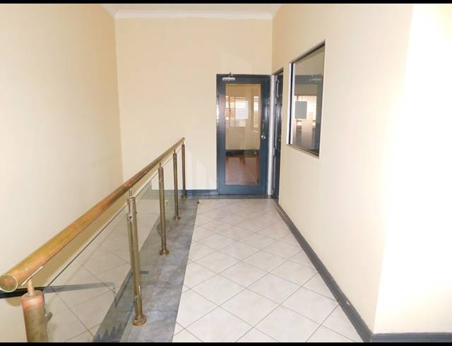 90M² OFFICE TO LET IN ALLEN'S NEK